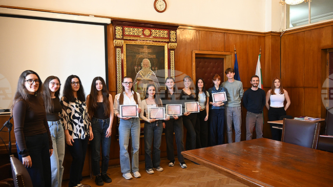 Специалността „Скандинавистика“ в Софийския университет награди победителите за 2026 г. в конкурса за превод на името на проф. д-р Вера Ганчева