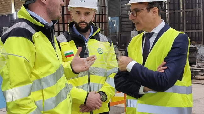 Трайчо Трайков не очаква чувствително поскъпване на тока от 1 юли, нито на парното 