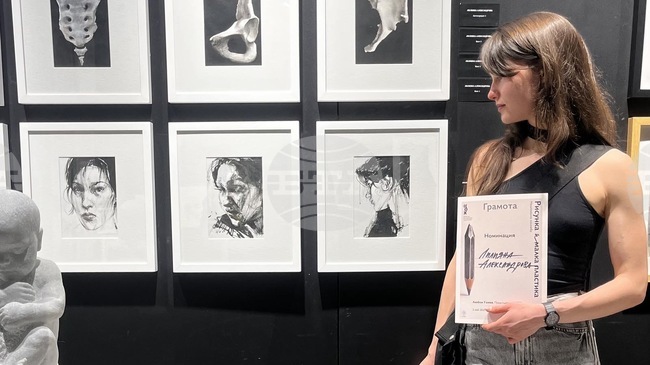 Младият художник Лилияна Александрова е победител в категорията "Визуално изкуство" и номинирана за наградата за Полет в изкуството "Стоян Камбарев" 2026