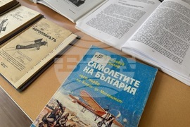 Казанлък - "Към небето: 1926 - начало на самолетостроенето и създаване на Аеропланното училище в Казанлък" - изложба