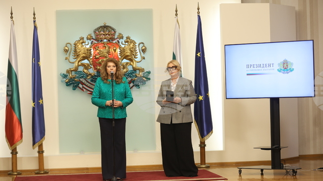 Държавният глава Илияна Йотова удостои медийната платформа „24 часа“ с Почетния знак на президента