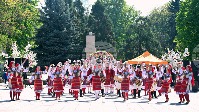 Десет фолклорни формации ще участват във великденския концерт в Монтана