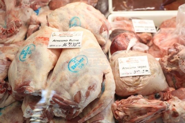 Първият Великден в евро у нас премина при цена на агнешкото месо с около 15 на сто по-висока спрямо 2025 г., отчита САПИ