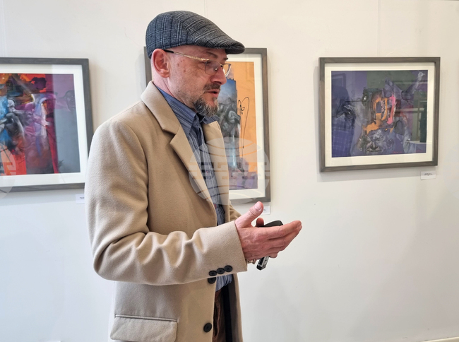 Варна - Боян Янев - изложба „Пътуване отвъд безкрайността“