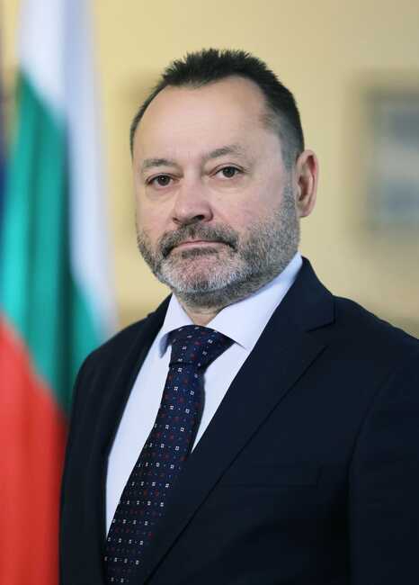 МРРБ: Министър Найденов ще представи уеб портал с данни за договорите за текущ ремонт и поддържане на републиканската пътна мрежа