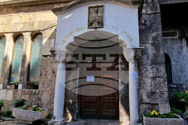 Софийска митрополия - старинен храм „Света Петка“ - социална кухня