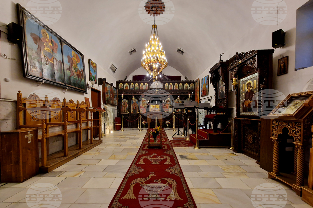 Софийска митрополия - старинен храм „Света Петка“ - социална кухня