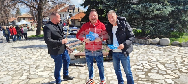 Въпроси, свързани с туризма, бизнеса и условията за живот бяха обсъдени на среща на представители на „Има такъв народ“ с жители в Банско