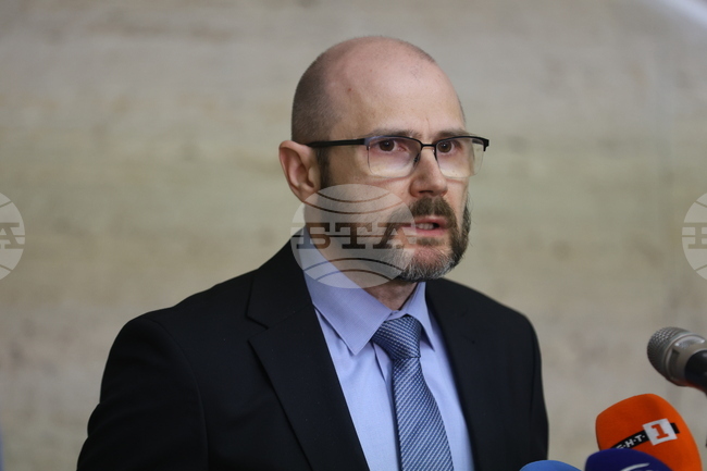 Според служебния министър на правосъдието Андрей Янкулов няма как Борислав Сарафов да продължи да изпълнява функциите на главен прокурор