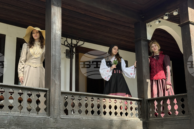 Казанлък - Етнографски комплекс „Кулата“ - облекла