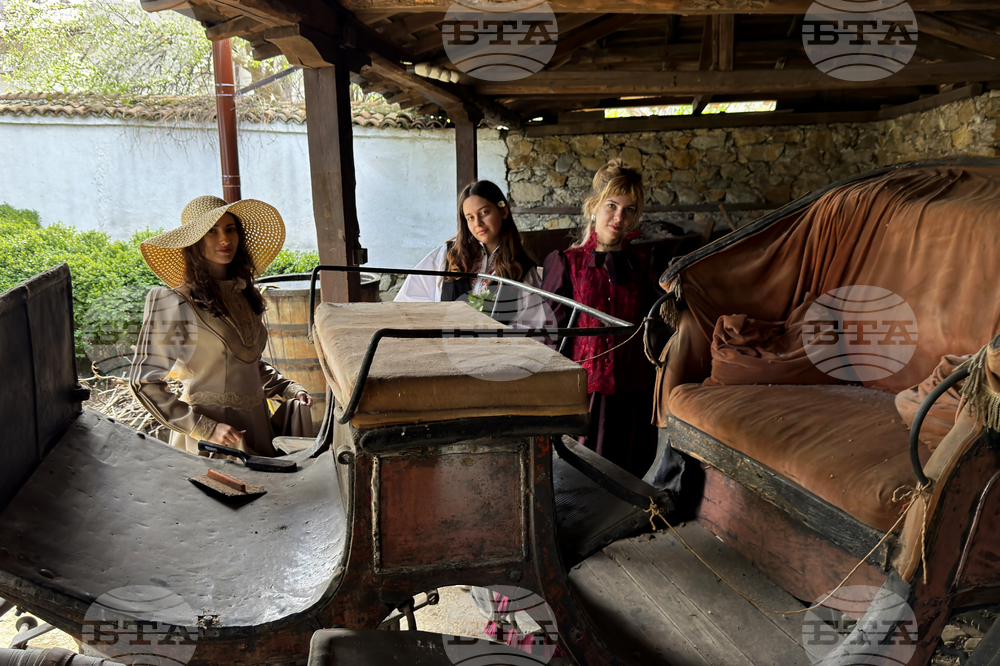 Казанлък - Етнографски комплекс „Кулата“ - облекла