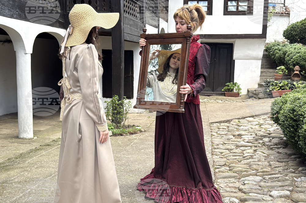 Казанлък - Етнографски комплекс „Кулата“ - облекла