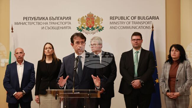 Правителството се очаква да осигури над 100 млн. евро пряка и непряка помощ за транспортния сектор, заяви заместник-финансовия министър Станимир Михайлов
