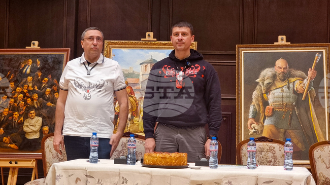 Лидерът на "Величие" Ивелин Михайлов предупреди за опасности от засилена приватизация на ключови сектори на среща в Добрич