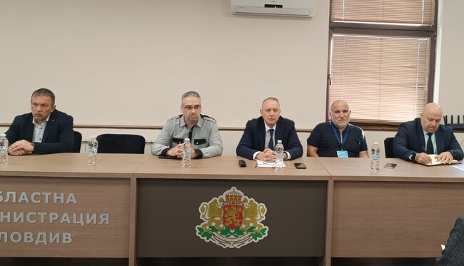 Подготовката за изборите в Пловдивска област върви по график, каза областният управител Владислав Попов