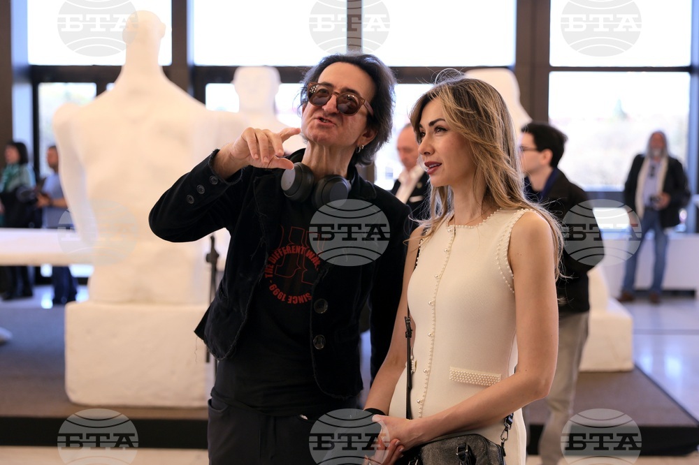 Изложба „Общуване“ на Павел Койчев - откриване