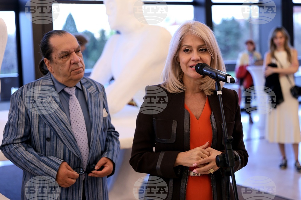 Изложба „Общуване“ на Павел Койчев - откриване