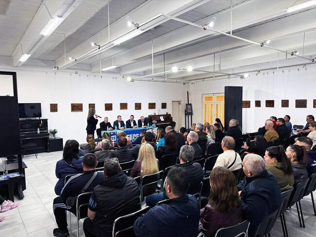 ГЕРБ – СДС гарантира бъдещето на „Марица-изток“ и енергийната независимост, каза в Раднево Красимир Вълчев