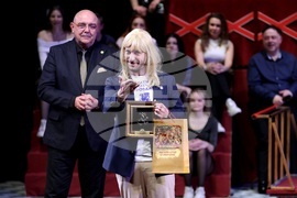 Сатиричен театър "Алеко Константинов" - "Златен кукерикон" - награди