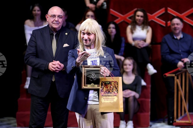 Театър „София“ и Малък градски театър „Зад канала” са фаворитите на „Златен кукерикон“ тази година