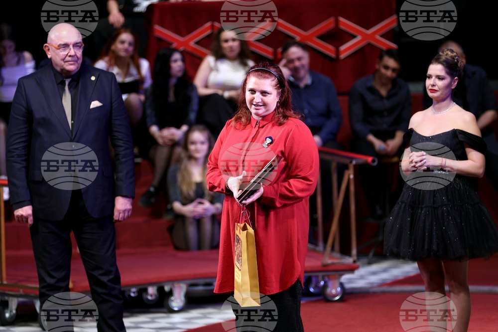 Сатиричен театър "Алеко Константинов" - "Златен кукерикон" - награди