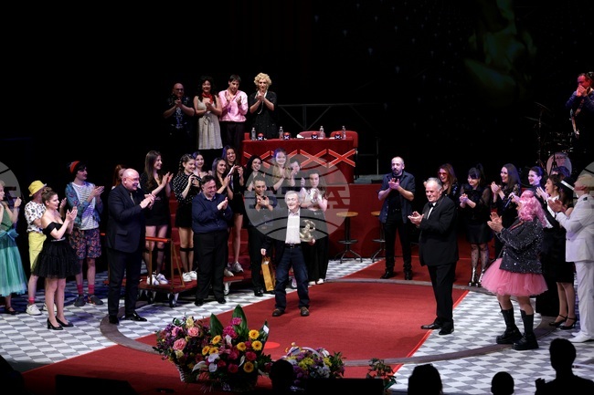 Сатиричен театър "Алеко Константинов" - "Златен кукерикон" - награди