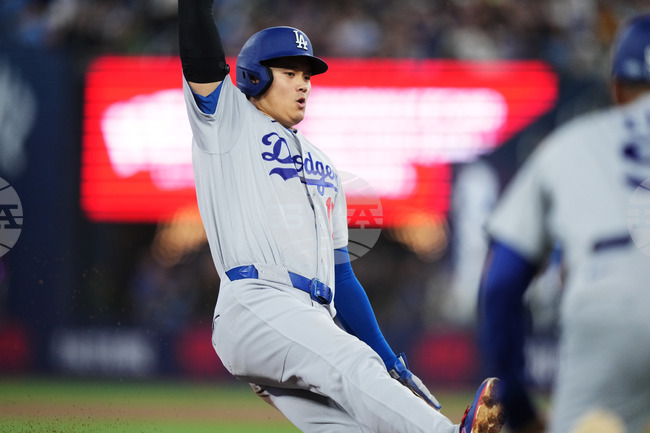 Dodgers Blue Jays Hockey