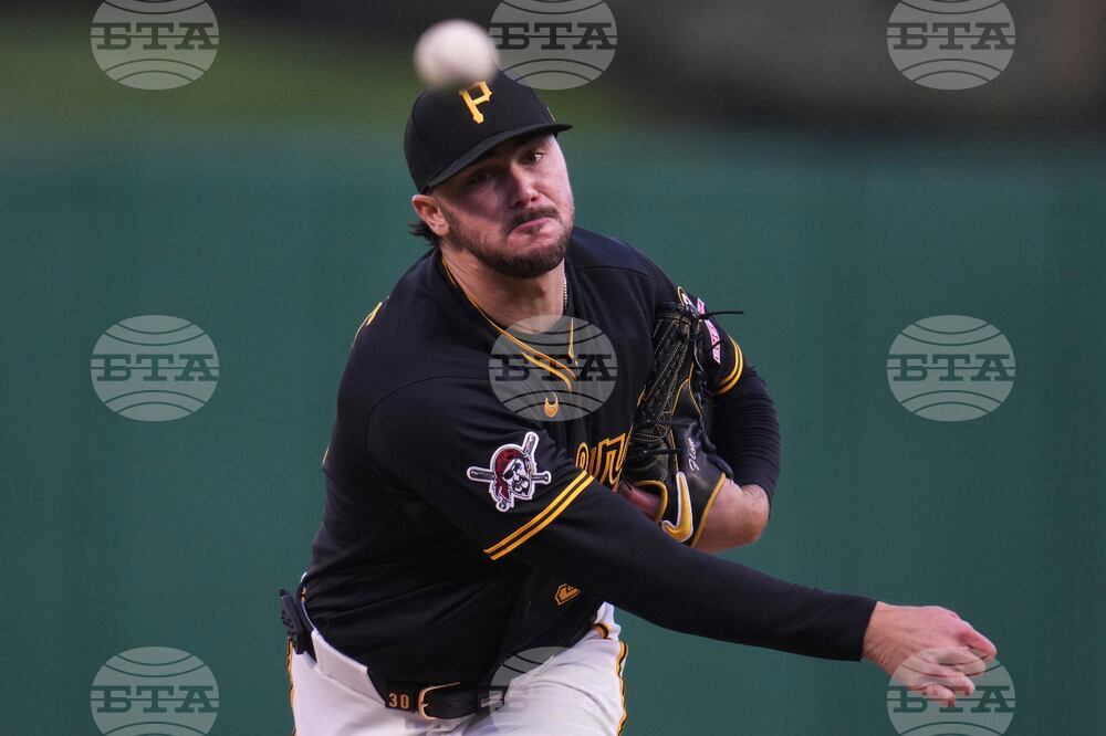 Padres Pirates Baseball
