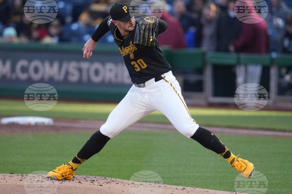 Padres Pirates Baseball