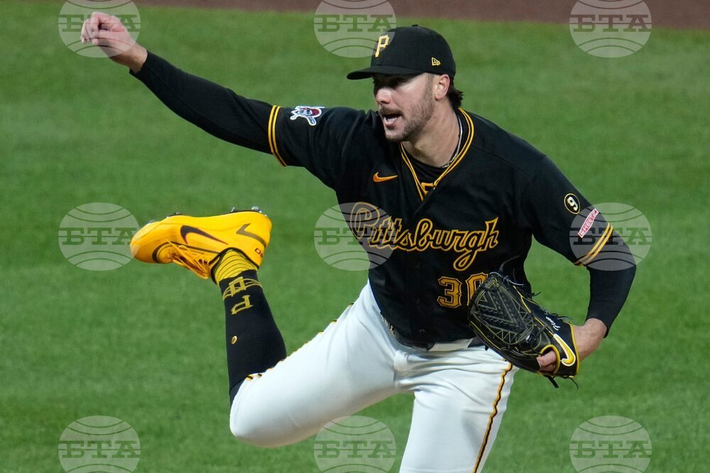 Padres Pirates Baseball