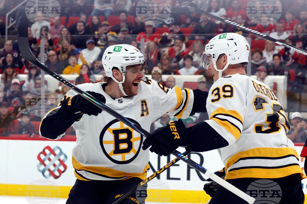 Bruins Hurricanes Hockey