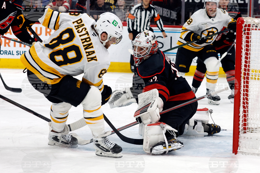 Bruins Hurricanes Hockey