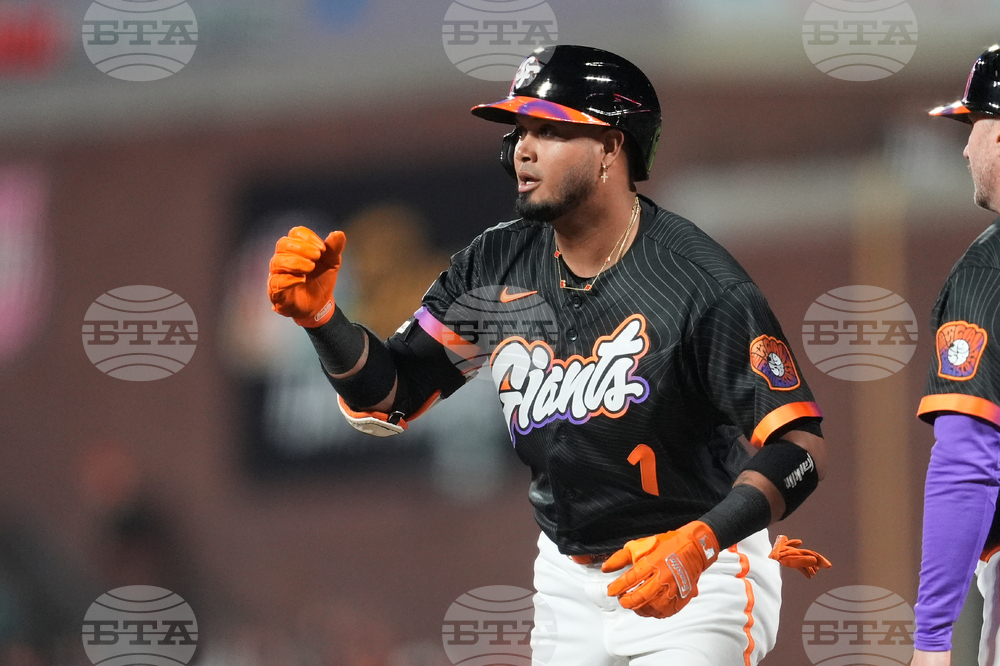 Phillies Giants Baseball