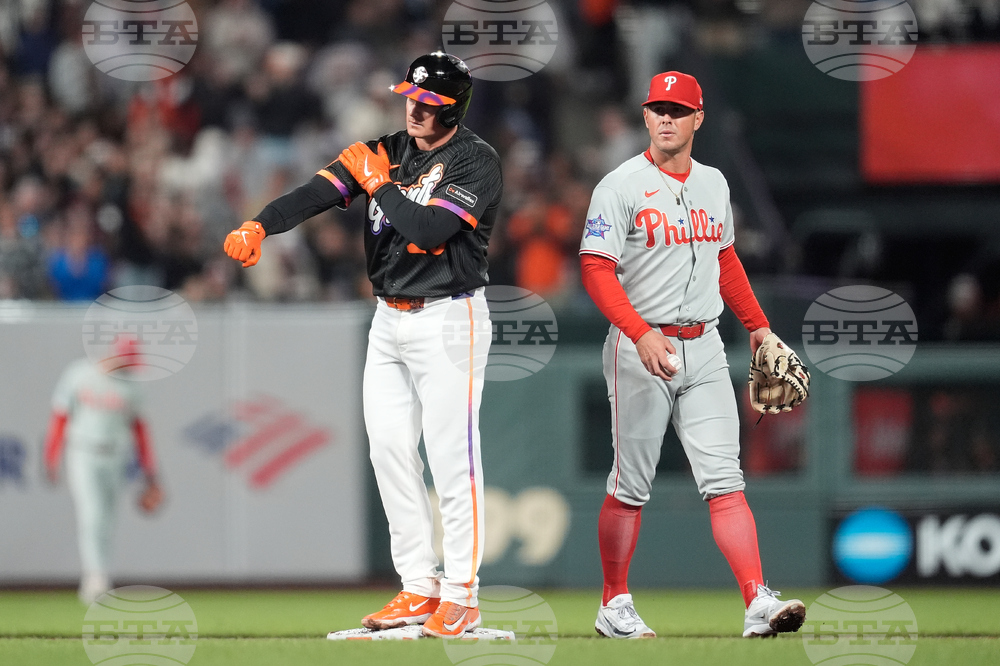 Phillies Giants Baseball