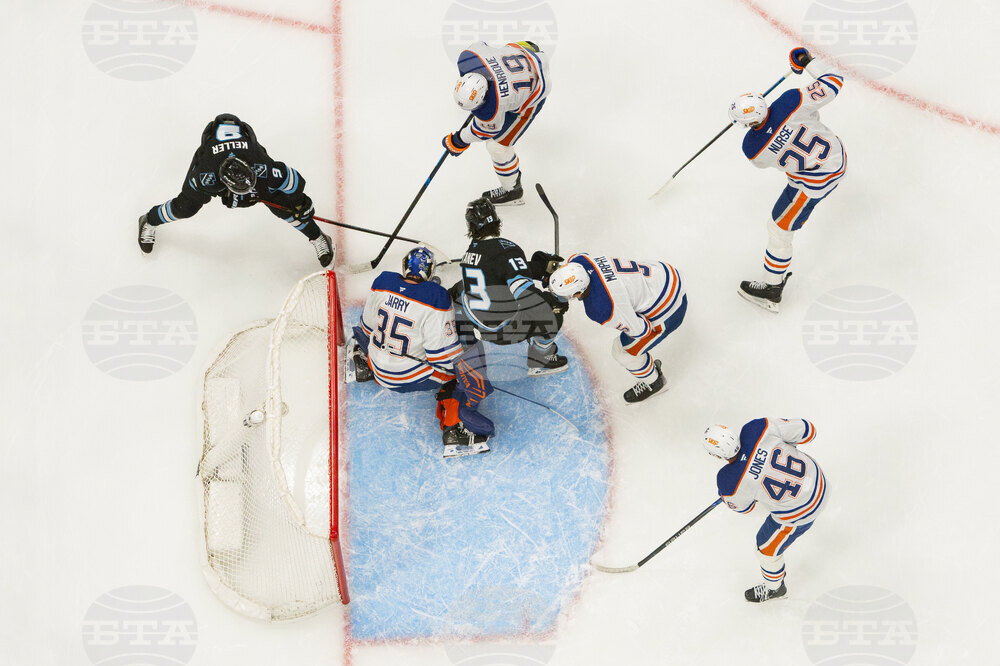 Oilers Mammoth Hockey