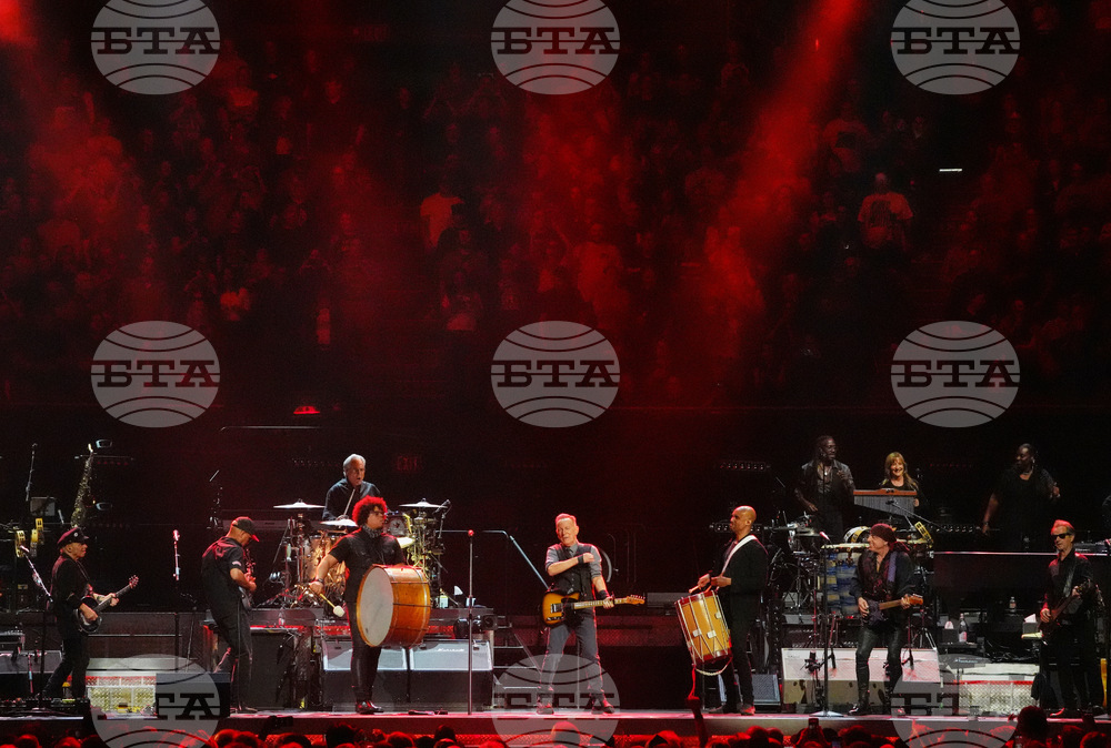 Bruce Springsteen in Concert - Inglewood, Calif.