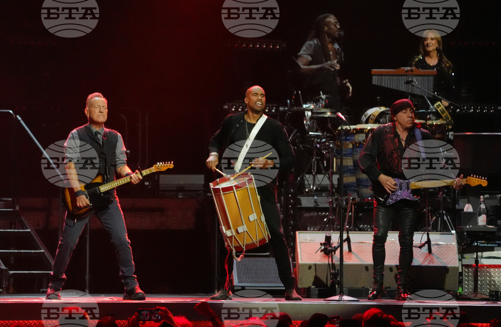 Bruce Springsteen in Concert - Inglewood, Calif.