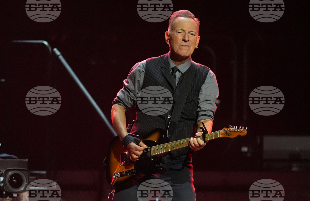 Bruce Springsteen in Concert - Inglewood, Calif.