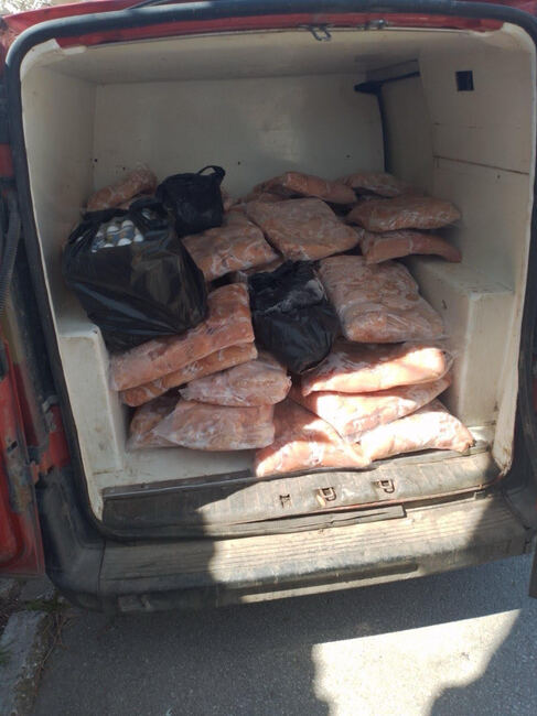 Над 600 килограма храна без документи са иззети в Свиленград