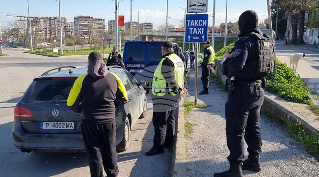 Шестима души са арестувани при специализирана полицейска операция в Русенско