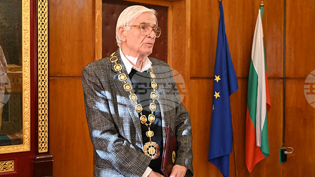 Служебното правителство предлага проф. Александър Андонов да бъде награден с ордена „Св. св. Кирил и Методий“ - първа степен