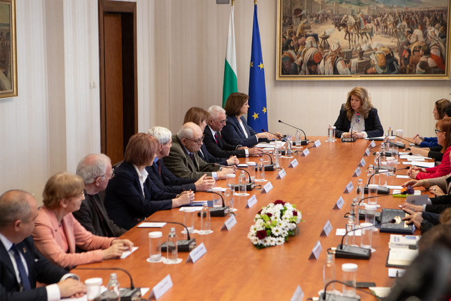 Президентът: За да се стимулира гражданската активност на парламентарния вот, институциите трябва да са гарант за добрата организация на изборите