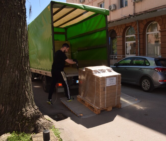 Хартиените бюлетини и ролките със специализирана хартия за машинното гласуване за предсрочния парламентарен вот са доставени в област Видин 