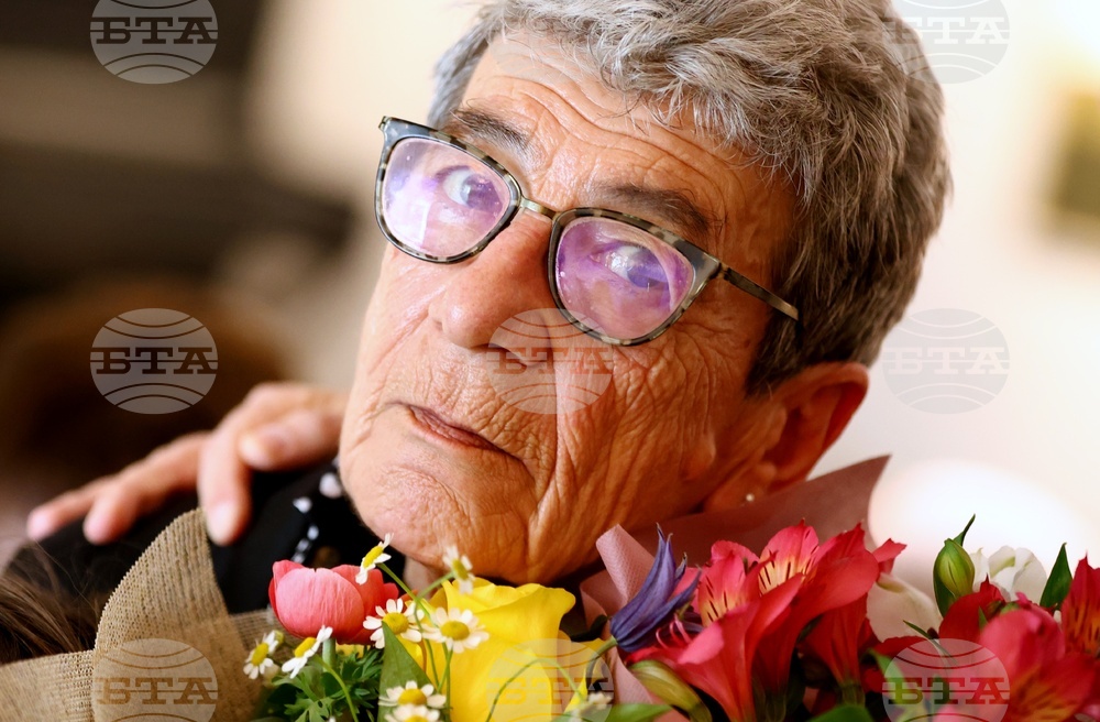 Зелма Алмалех - Национална художествена академия - награждаване