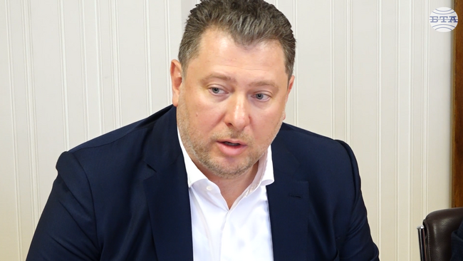 Мобилното приложение за изборите е изтеглено над 2200 пъти, каза Ивайло Филипов от „Информационно обслужване“