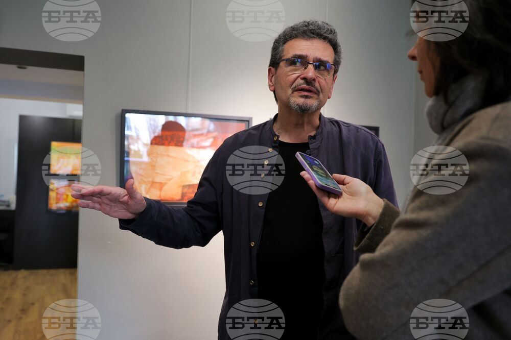 Бургас - Петър Лазаров - изложба - представяне на книга