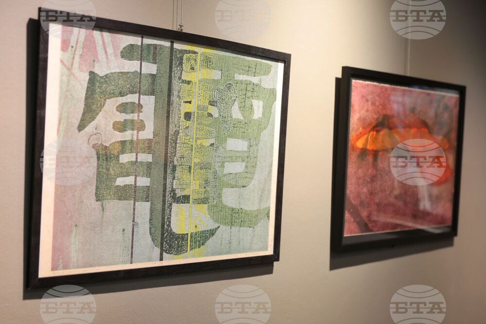 Бургас - Петър Лазаров - изложба - представяне на книга