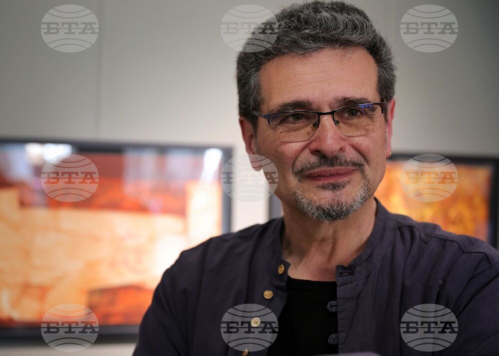 Бургас - Петър Лазаров - изложба - представяне на книга