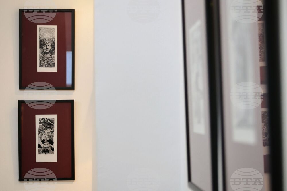 Бургас - Петър Лазаров - изложба - представяне на книга