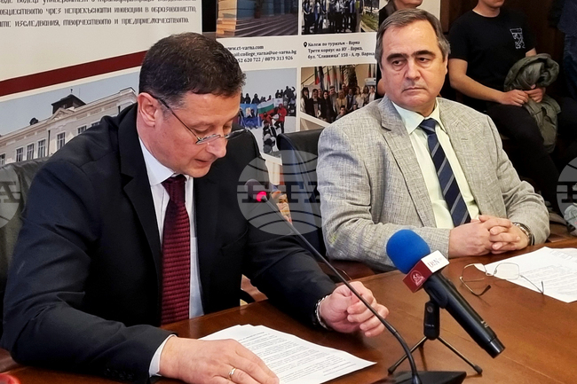 Цената, платена от предците ни по време на Априлското въстание, е морална мярка за нас, смята проф. Евгени Станимиров